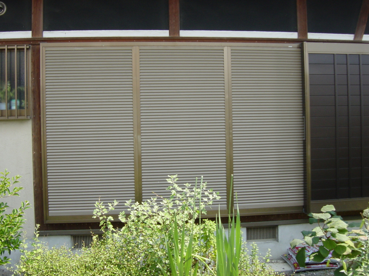 すまい：Ｒｅの0178　採風雨戸取替工事　和歌山県橋本市学文路の施工前の写真1