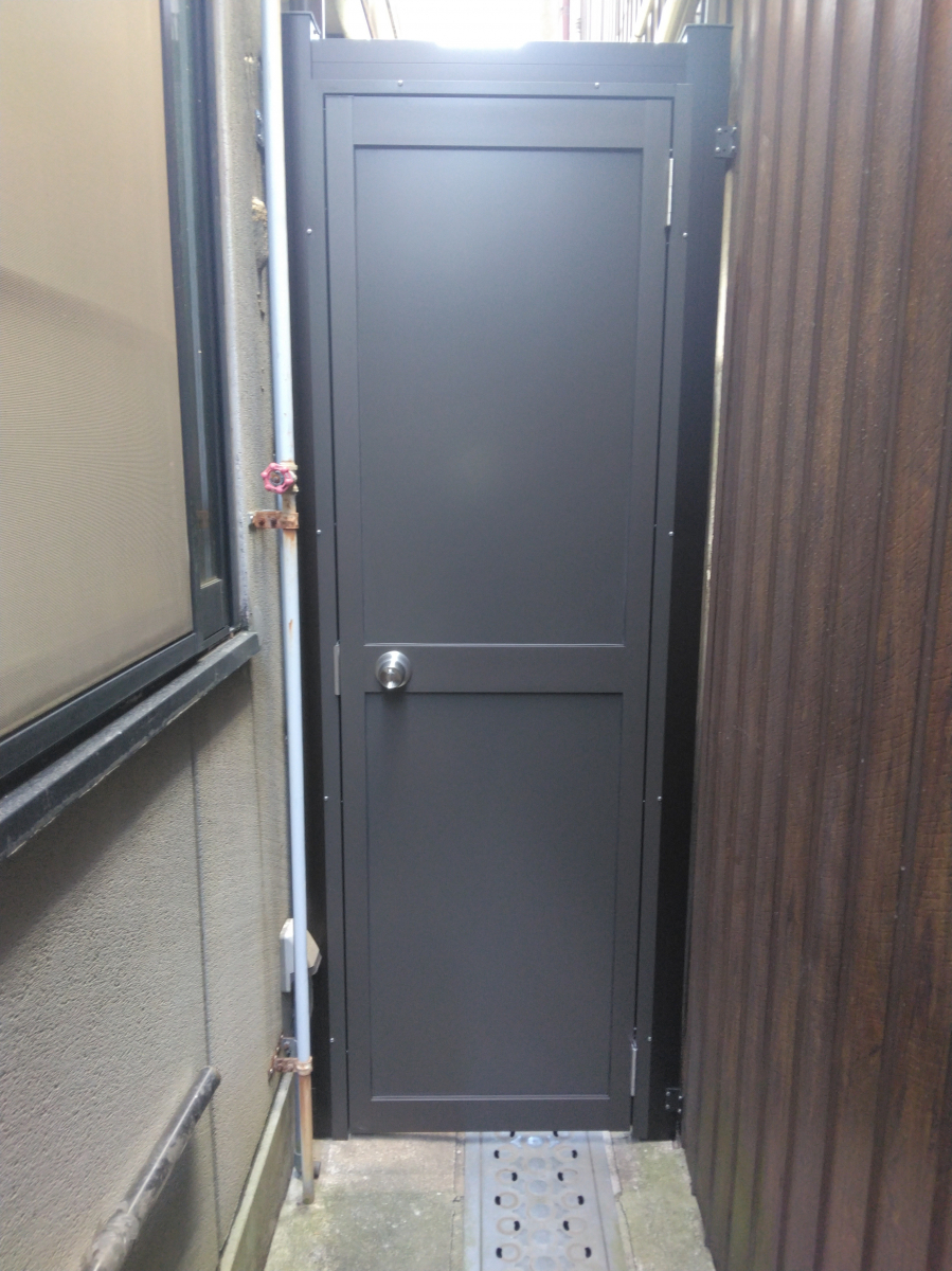 すまい：Ｒｅの0179　勝手口ドア取替工事　和歌山県橋本市細川の施工後の写真1