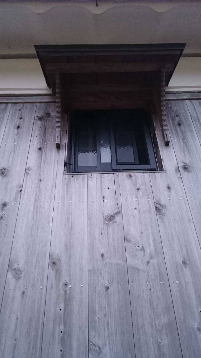 すまい：Ｒｅの0037　木製開口部に窓をの施工後の写真2