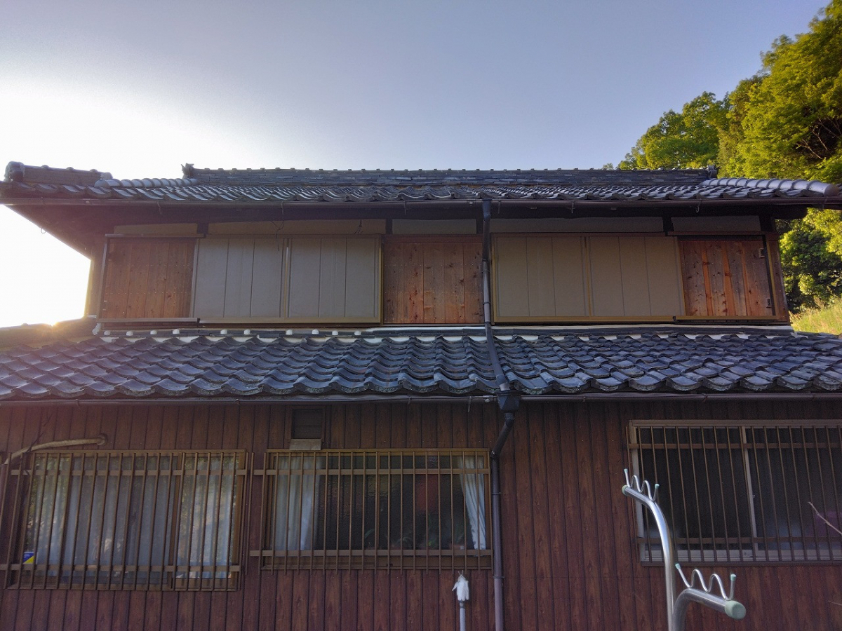 すまい:Reの0220 雨戸設置工事 和歌山県橋本市山田の施工後の写真1