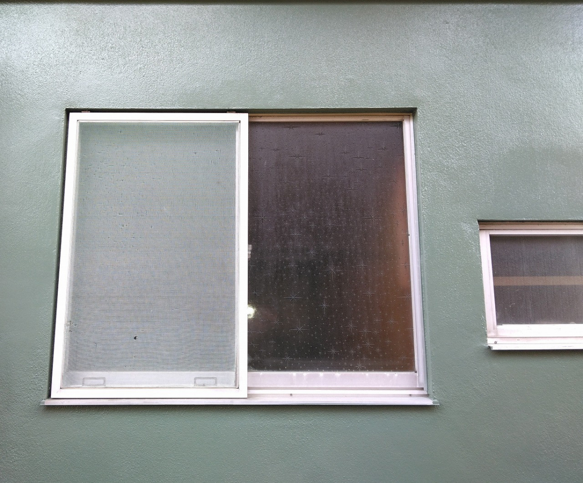 すまい：Ｒｅの0226　面格子設置工事　和歌山県橋本市高野口町の施工前の写真1