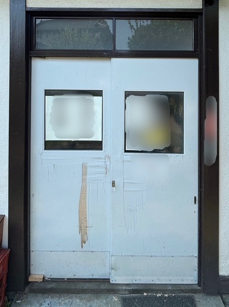 水戸トーヨー住器の北茨城市　リシェント玄関引戸工事の施工前の写真1