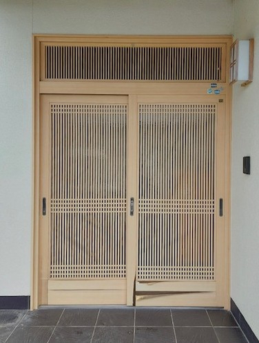水戸トーヨー住器の水戸市 リシェント玄関引戸工事の施工前の写真1
