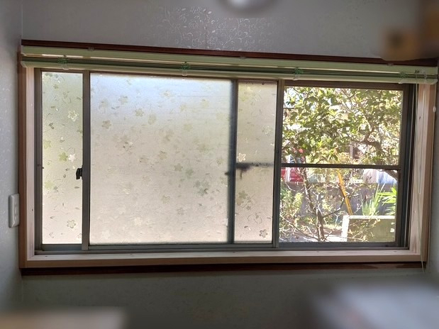 水戸トーヨー住器の水戸市 内窓インプラス取付工事の施工前の写真2