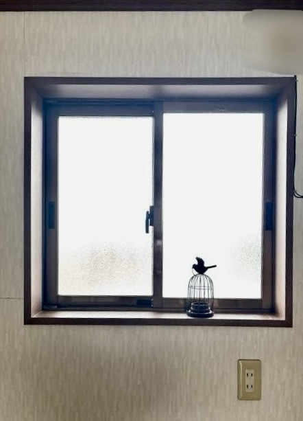 水戸トーヨー住器の大洗町　内窓インプラス取付工事の施工前の写真2