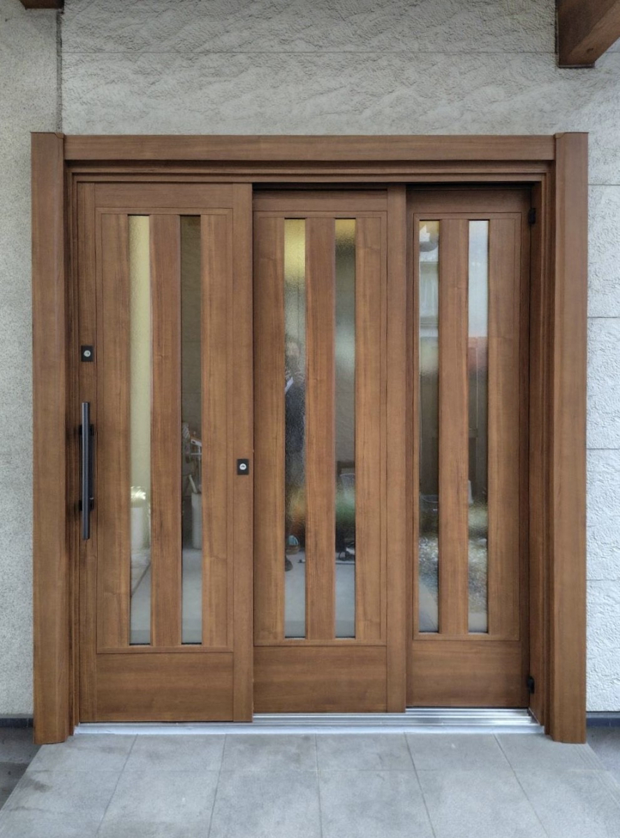 水戸トーヨー住器の水戸市　玄関引戸交換工事の施工後の写真1