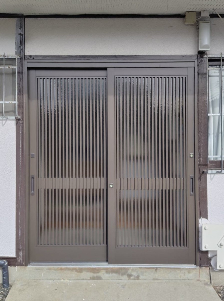 水戸トーヨー住器のひたちなか市　リシェント玄関引戸工事の施工後の写真1