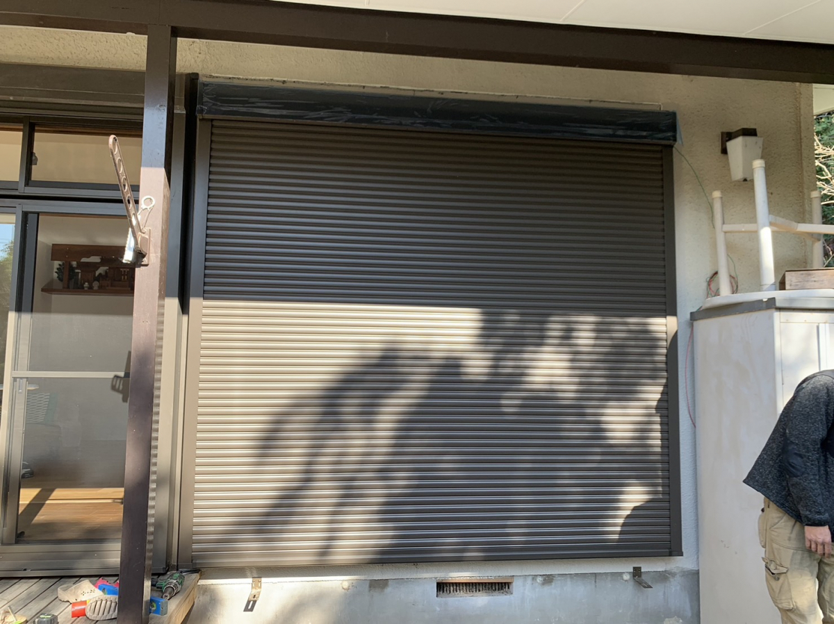 横浜トーヨー住器のリフォームシャッター　台風から家を守り、安心できる暮らしへ　の施工後の写真1