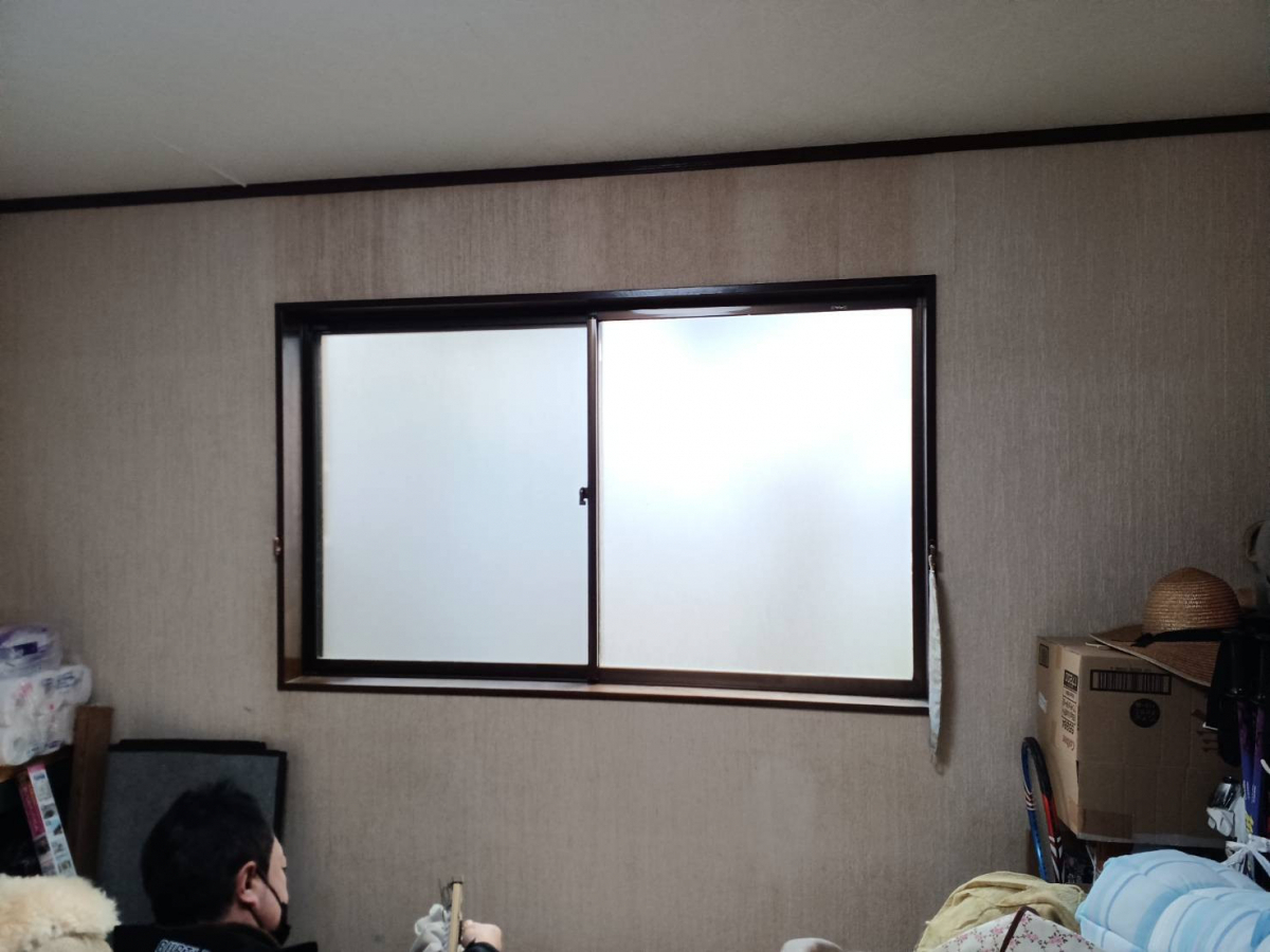 横浜トーヨー住器の内窓設置で断熱効果！補助金活用でお得に施工をの施工前の写真1