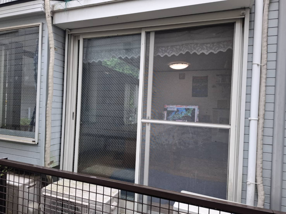 横浜トーヨー住器のリプラス施工の施工前の写真1