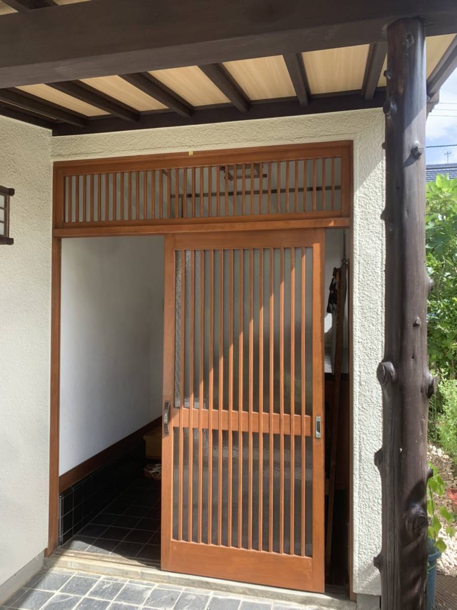 横浜トーヨー住器の玄関引戸も簡単1dayリフォーム～リシェント～の施工前の写真1