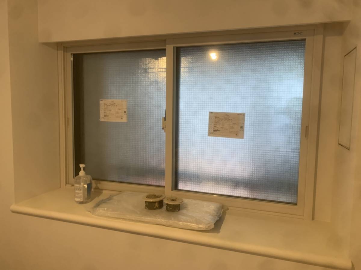 横浜トーヨー住器の簡単窓リフォーム　内窓～インプラス～の施工後の写真1