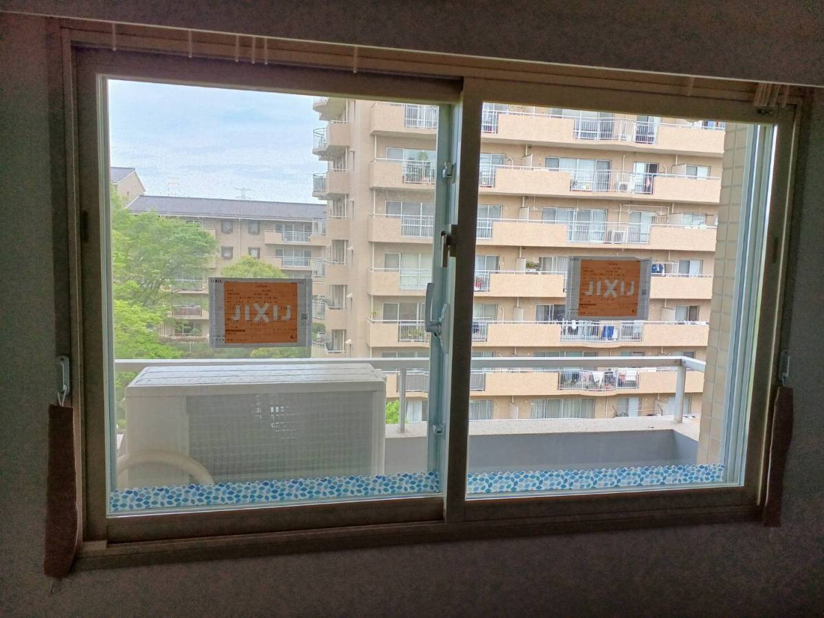 横浜トーヨー住器の二重窓で省エネ対策！　インプラス取付工事の施工後の写真2