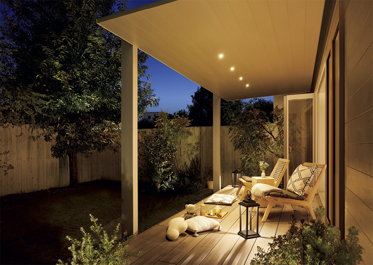 桶庄トーヨー住器の千葉県｜一宮町｜テラスSC＋樹ら楽ステージで快適な屋外リビングへ！広々と使えるデッキ空間の施工事例詳細写真9