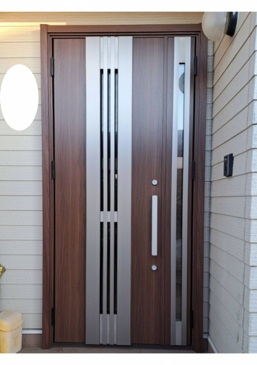 桶庄トーヨー住器の補助金対象商品で快適な住まいを✨～リシェント玄関ドア～の施工後の写真1