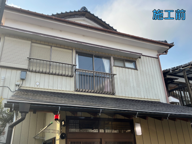 桶庄トーヨー住器の【千葉県】【東金市】後付けの屋根置き式ベランダ設置で快適な生活にしませんか?の施工前の写真1
