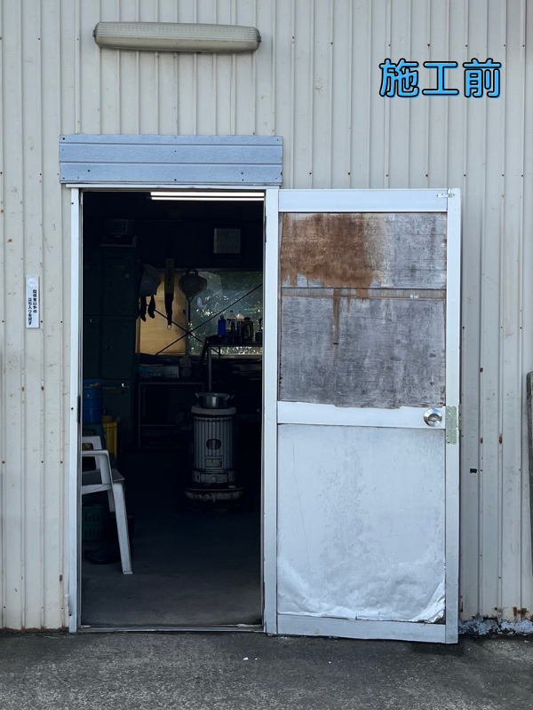 桶庄トーヨー住器の千葉県｜長生村｜古くなったドアの本体交換！専門店にお任せください♪の施工前の写真1