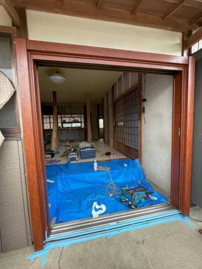桶庄トーヨー住器の玄関引戸リシェント工事の施工後の写真2