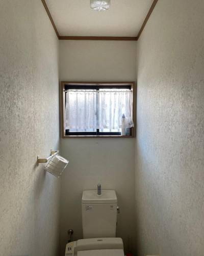 桶庄トーヨー住器のトイレリフォーム工事の施工前の写真1