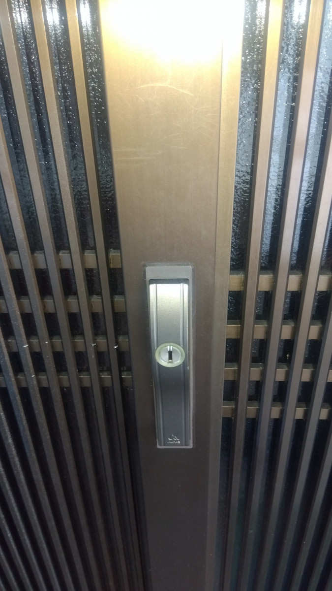 カミケンの玄関引き戸のカギが壊れてしまったの施工後の写真1