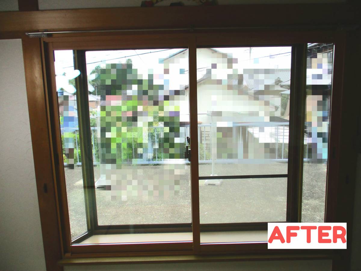 マド専門店 KATOの出窓にインプラスを取り付けて暖かい室内への施工後の写真1