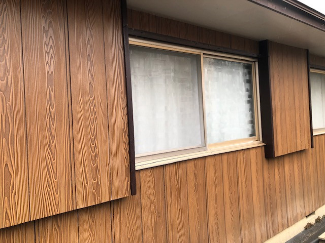 マド専門店 KATOの窓と雨戸を新しいものに交換してもらいたいです。の施工前の写真1