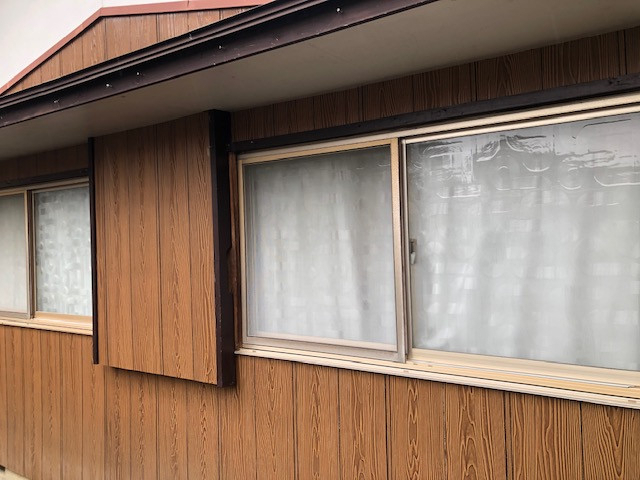 マド専門店 KATOの窓と雨戸を新しいものに交換してもらいたいです。の施工前の写真2