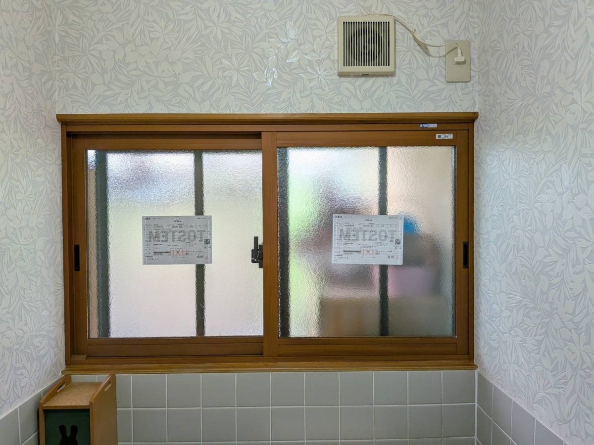マド専門店 KATOの内窓【インプラス】をトイレに取り付けて快適に☺️の施工後の写真1