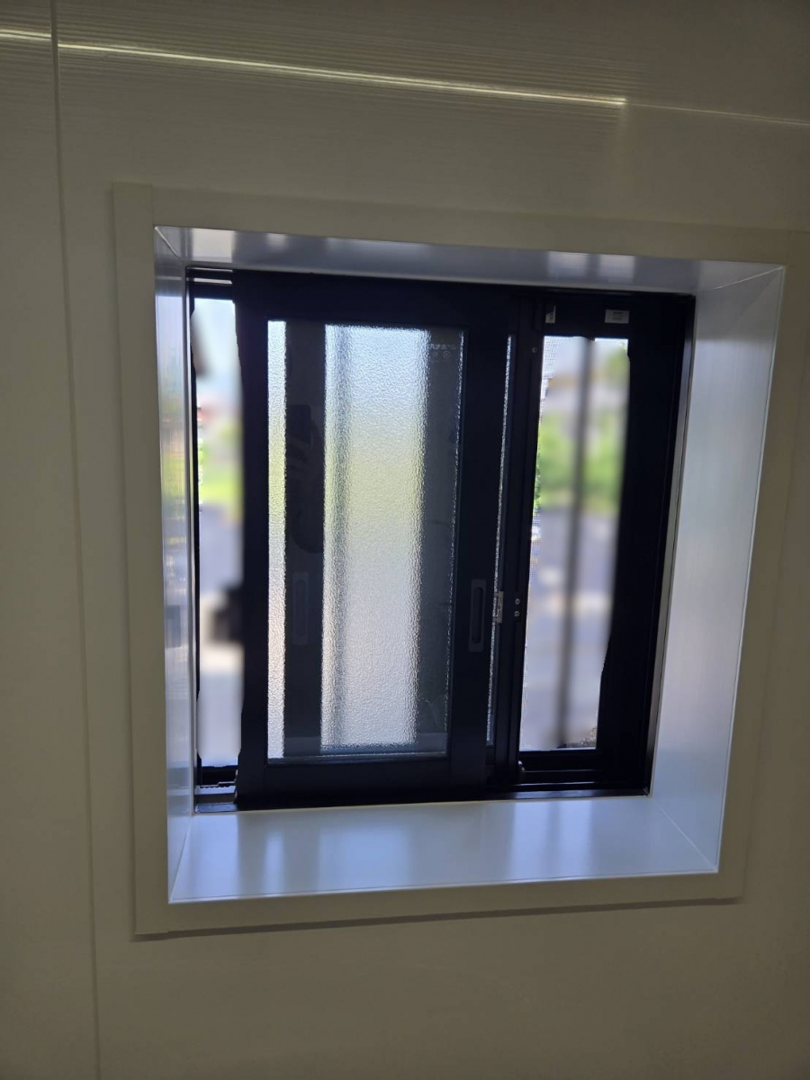 マド専門店 KATOの浴室にインプラスを取付！あたたかく快適なバスルームにの施工前の写真1