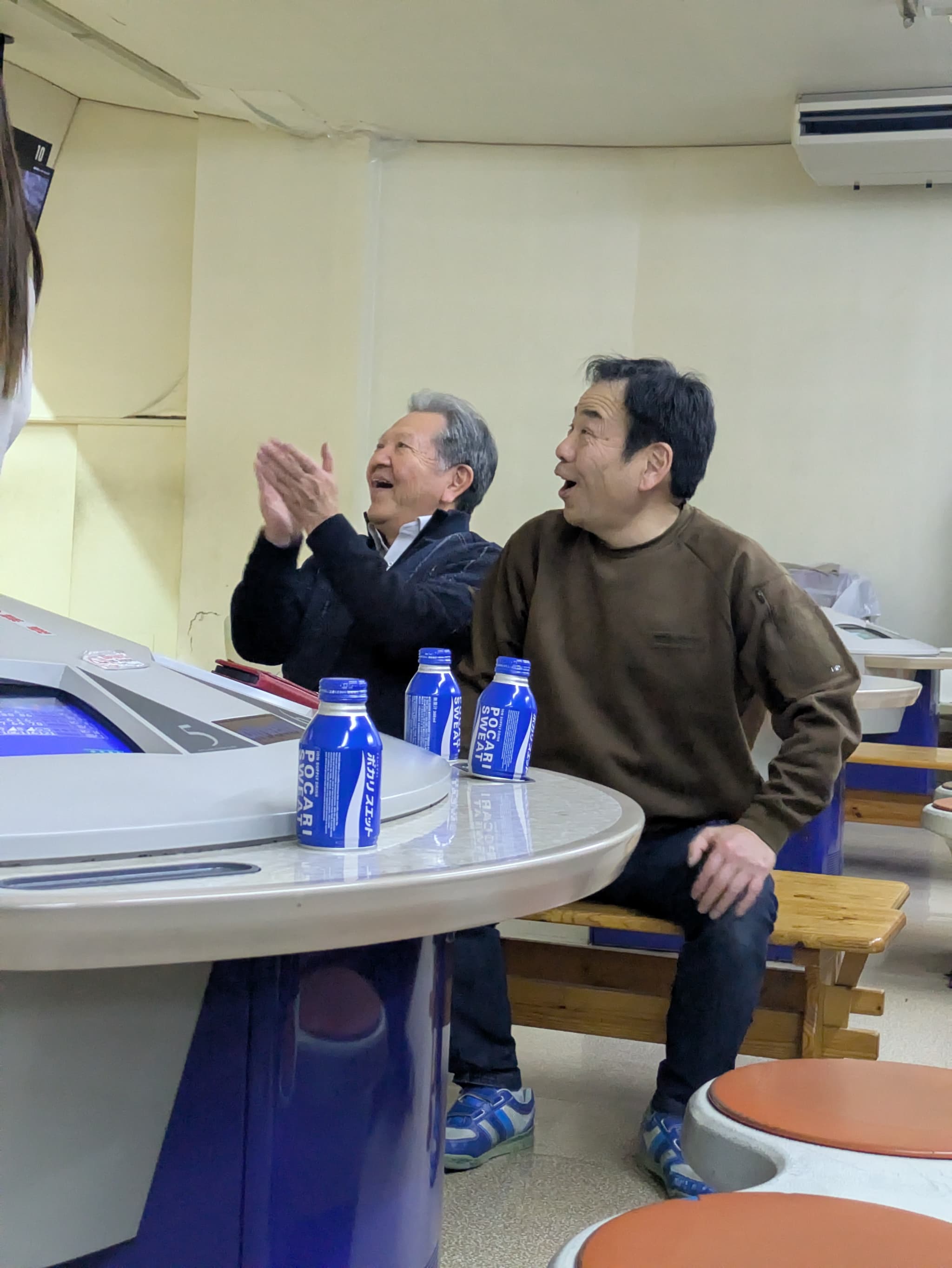 🎳ボーリング・新年会2026🌸 大木建装硝子のブログ 写真12