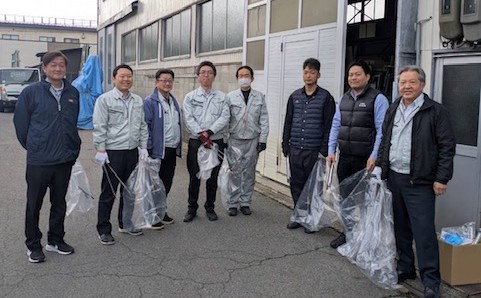 2025年 社会貢献事業 早朝清掃🧹🌷 大木建装硝子のブログ 写真9