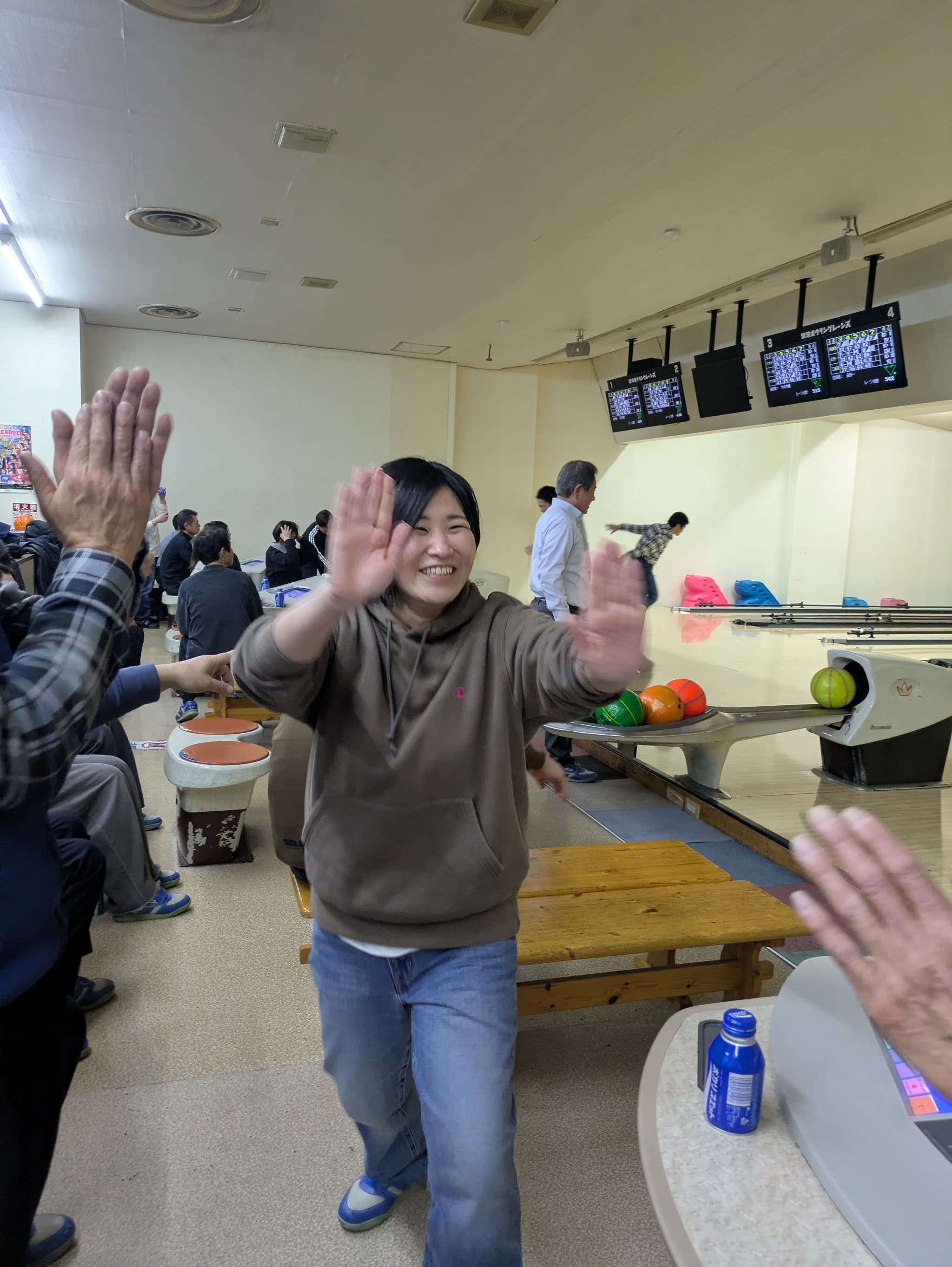 🎳ボーリング・新年会2026🌸 大木建装硝子のブログ 写真7
