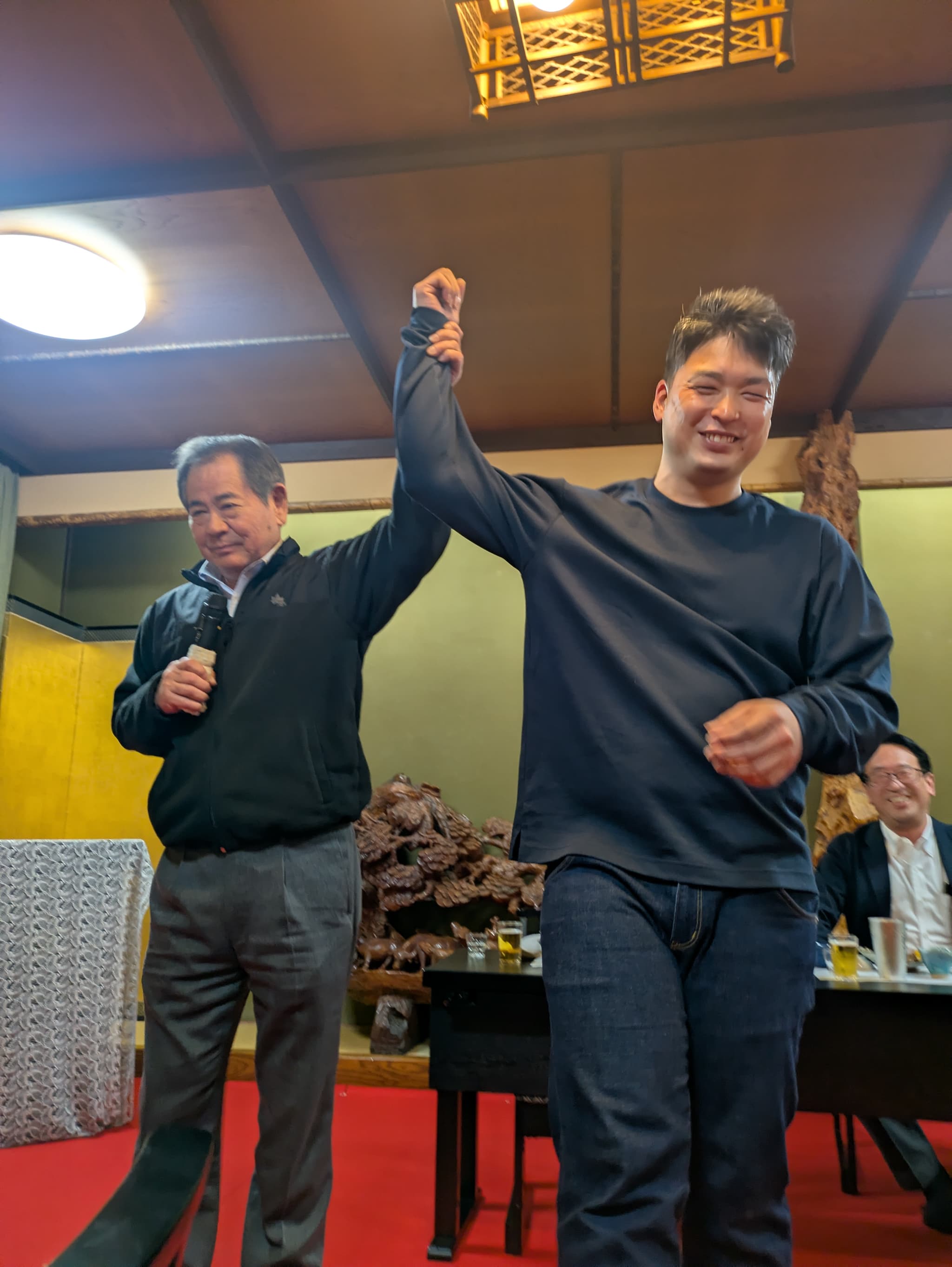 🎳ボーリング・新年会2026🌸 大木建装硝子のブログ 写真26