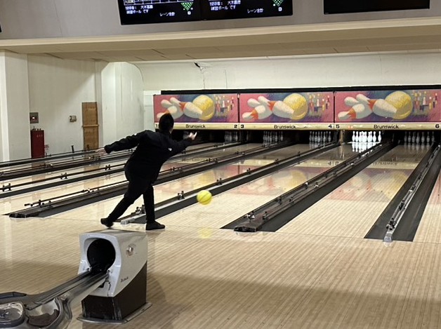 🎳ボーリング・新年会2026🌸 大木建装硝子のブログ 写真1