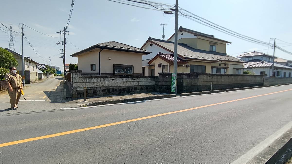 千葉トーヨー住器の浴室窓目隠し設置の施工前の写真1