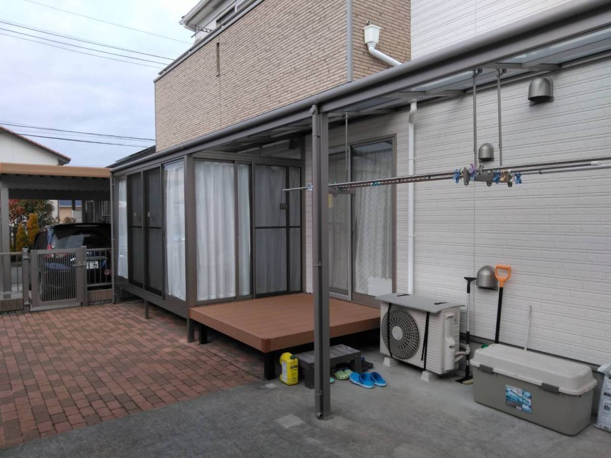 千葉トーヨー住器のサンルーム＋屋根2棟取付工事の施工後の写真2