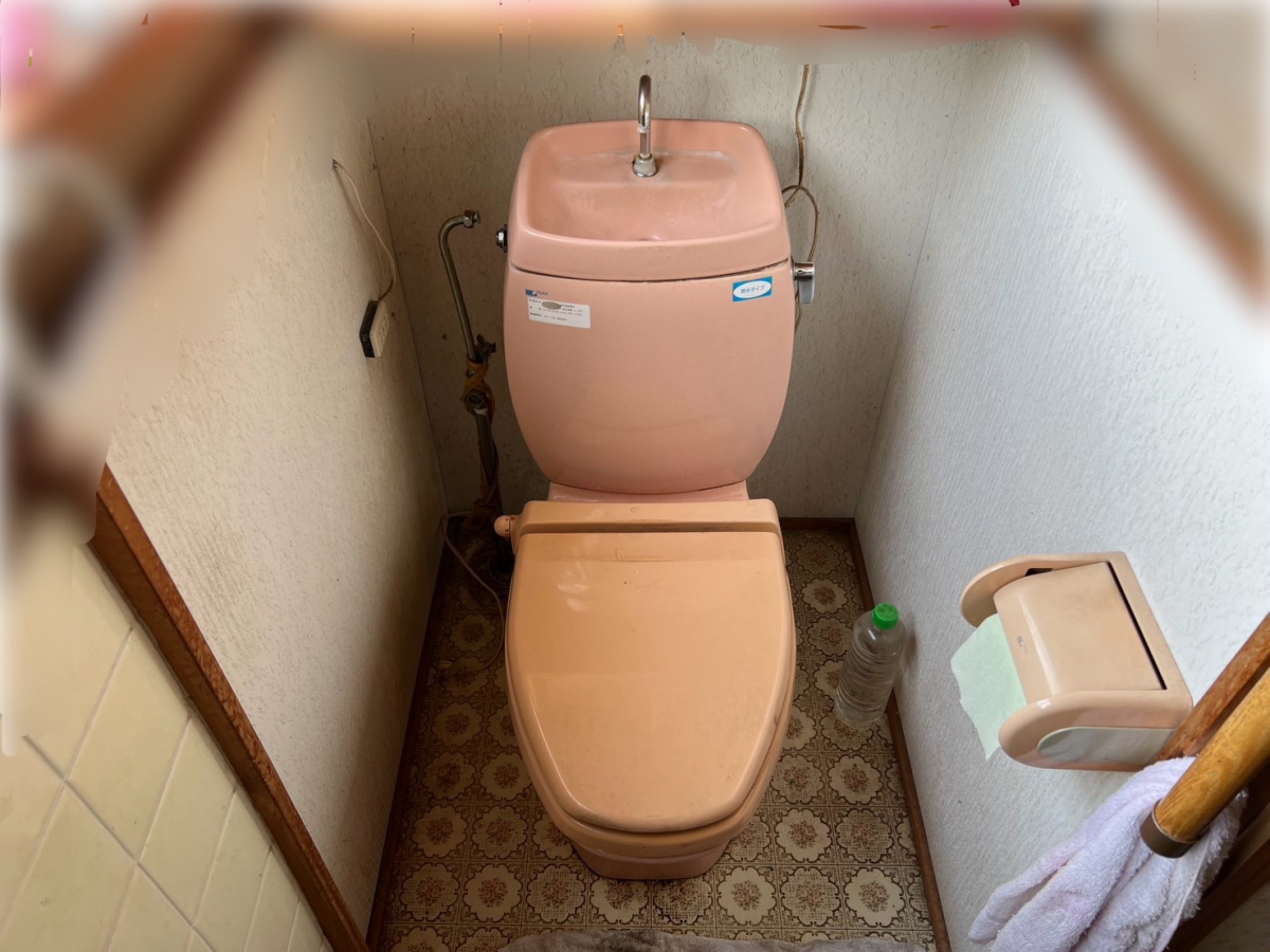 千葉トーヨー住器のトイレのリフォームの施工前の写真1