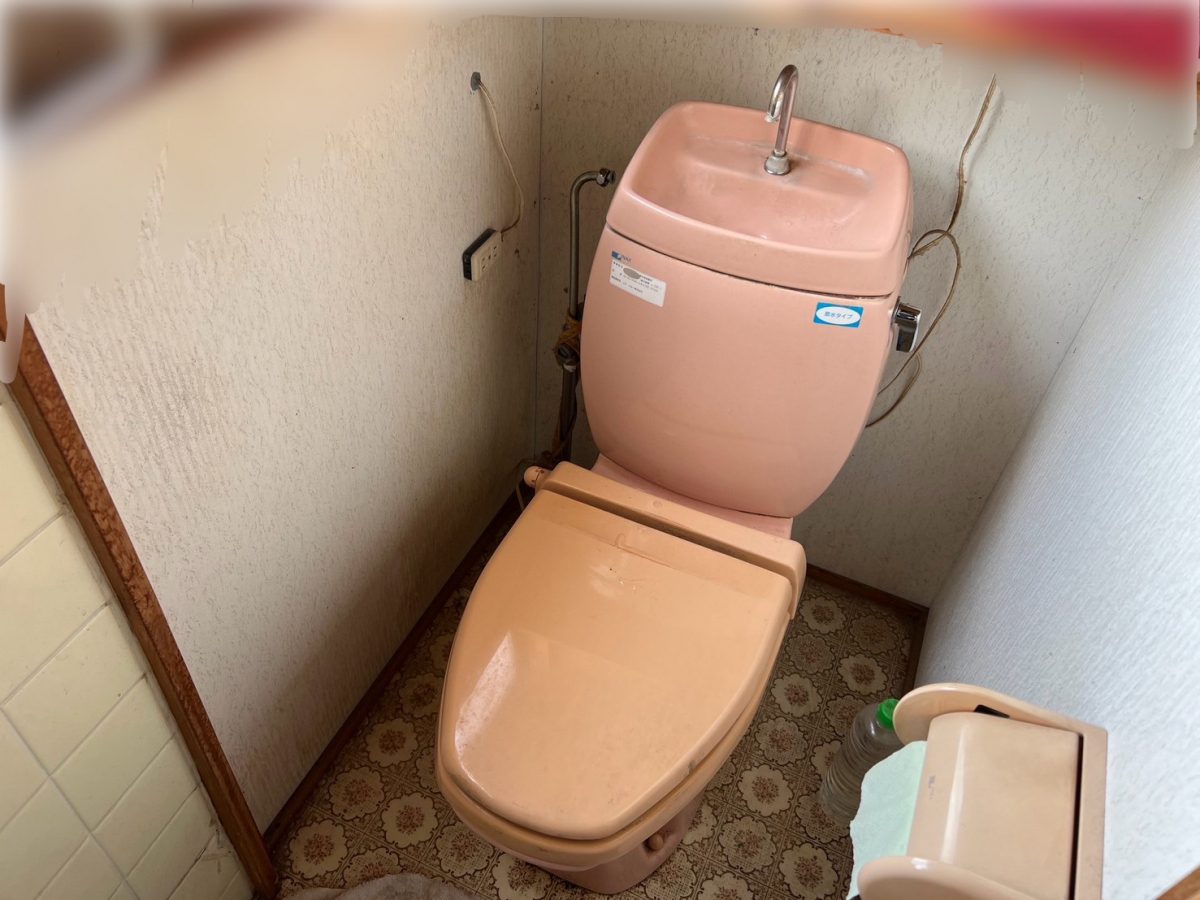 千葉トーヨー住器のトイレのリフォームの施工前の写真2