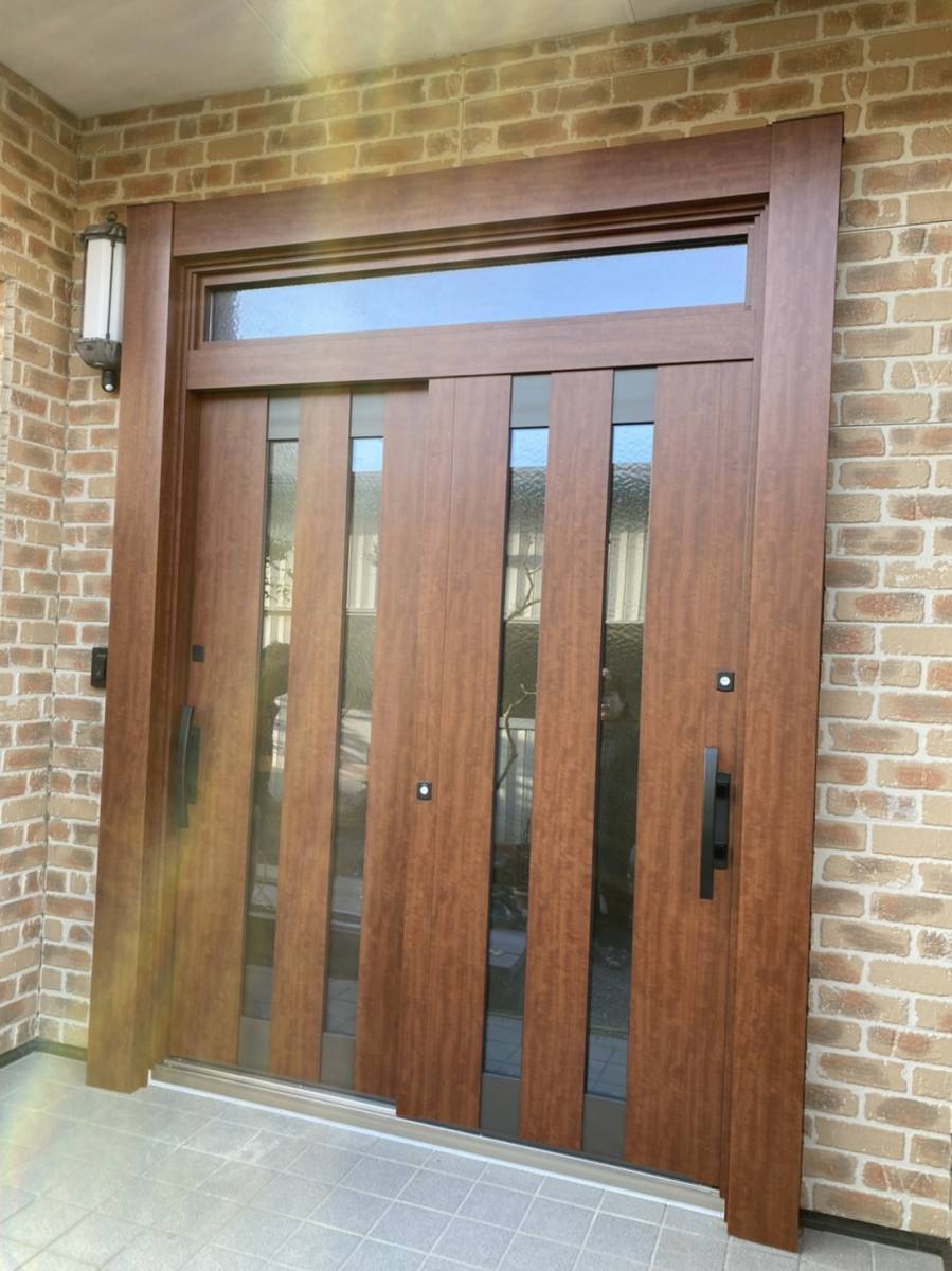 千葉トーヨー住器の玄関のドアを引戸に交換の施工後の写真2