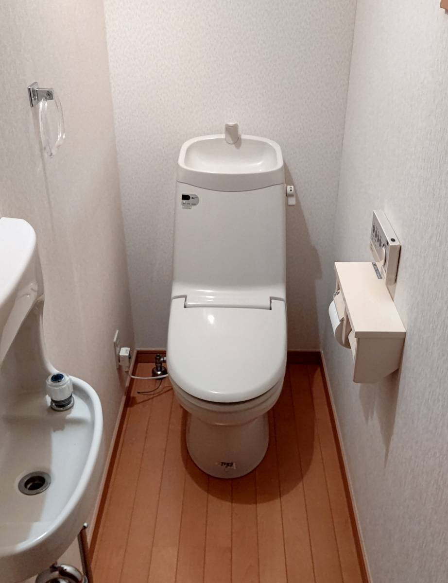 千葉トーヨー住器のトイレのリフォームの施工前の写真1