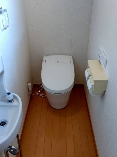 千葉トーヨー住器のトイレのリフォーム施工事例写真1