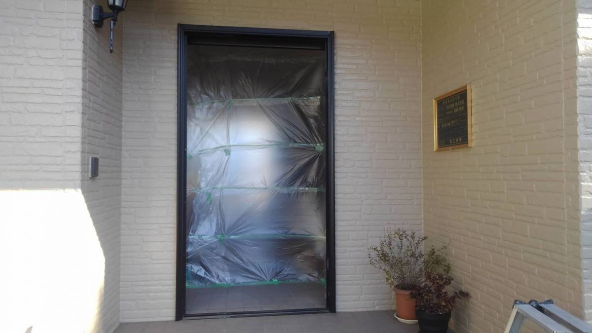 千葉トーヨー住器の一日で寒い玄関から暖かい玄関へヾ(≧▽≦)ﾉの施工前の写真3