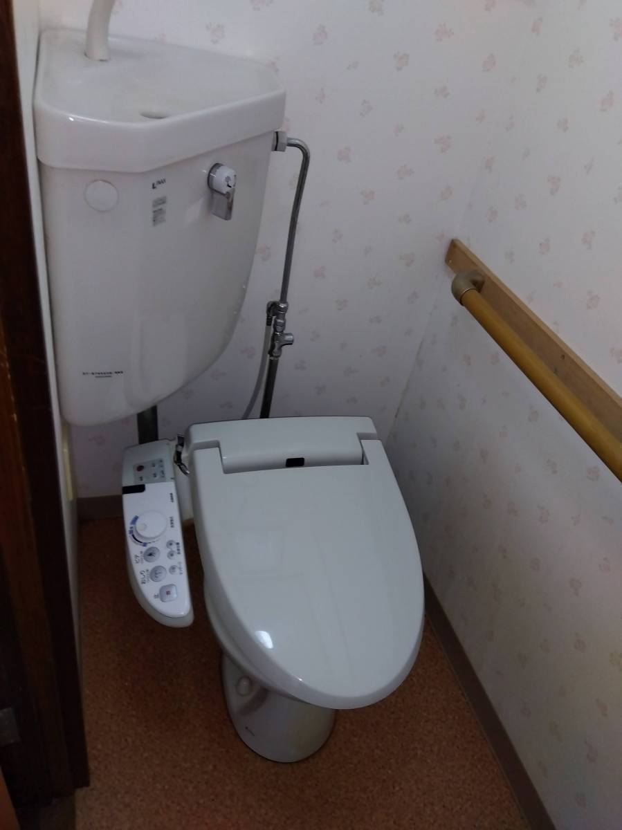 ミヤケのトイレの改修工事の施工前の写真1