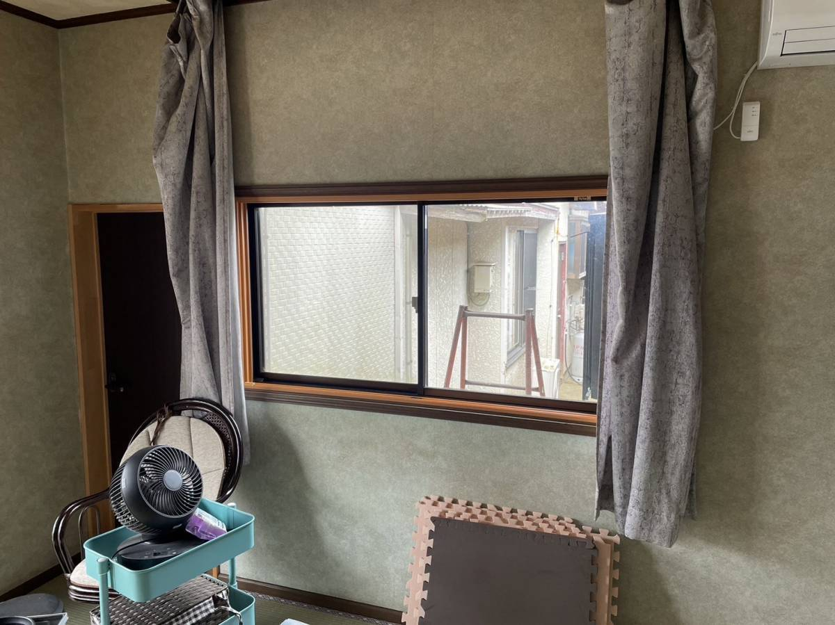 カワカの匝瑳市　内窓　断熱　インプラス　住宅省エネ支援事業　窓口の施工前の写真1