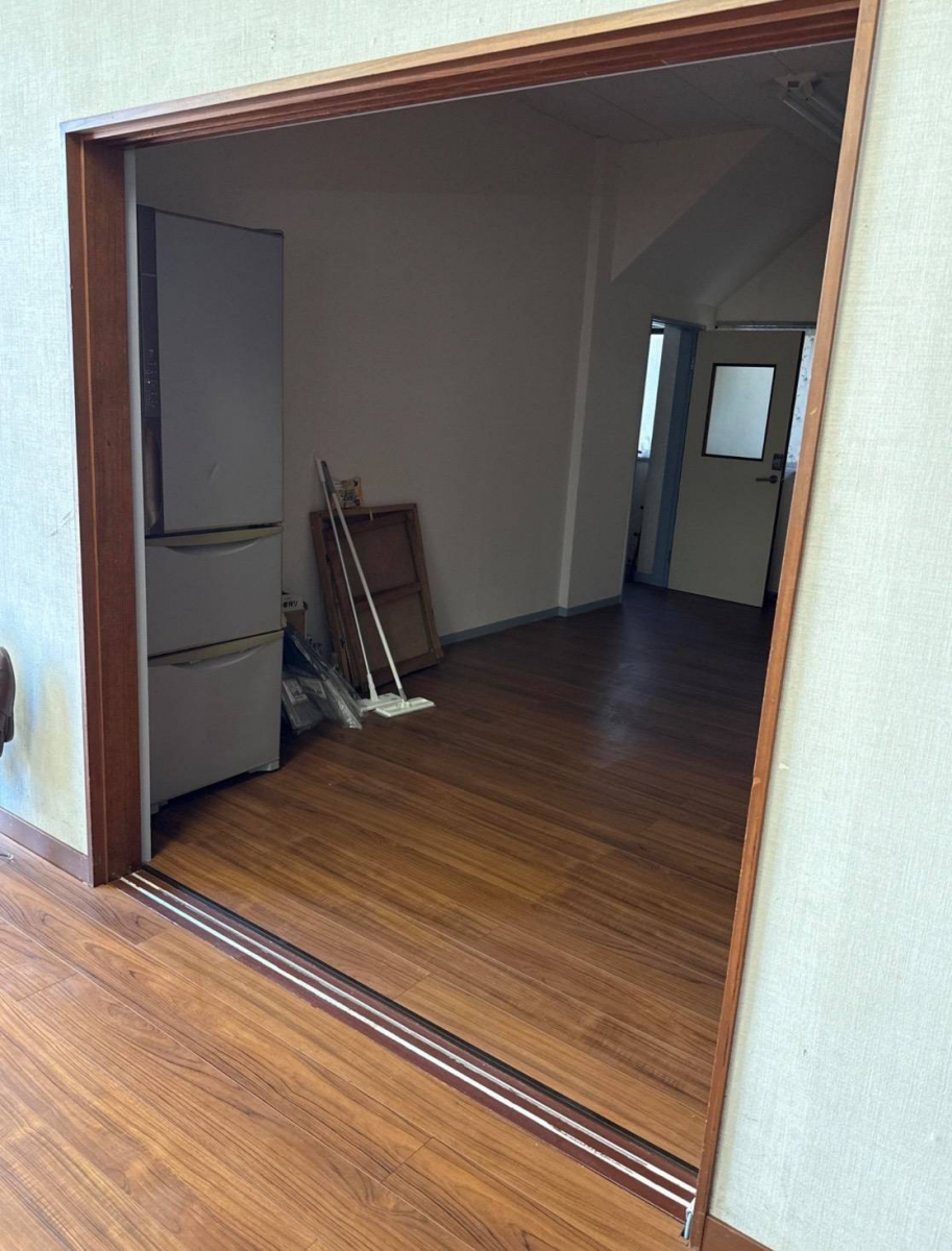 カワカの銚子市　室内建具　リノバ建具　リフォーム　交換工事の施工前の写真1