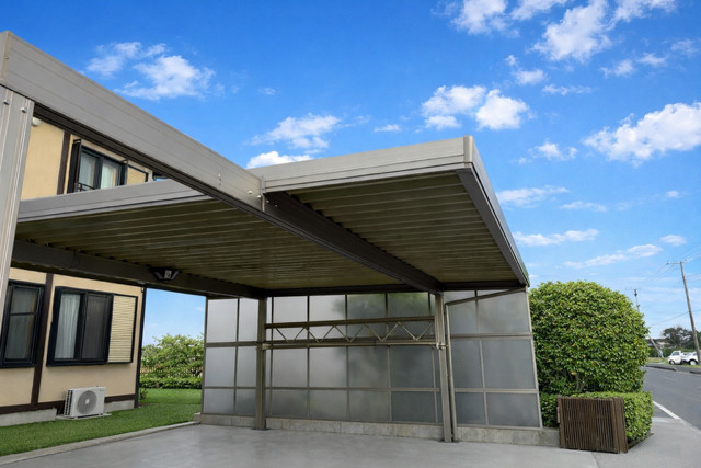 カワカのもう、嵐の夜に不安を感じない！業界トップクラスの強度で愛車を守り抜く『カーポートSW』の施工前の写真1