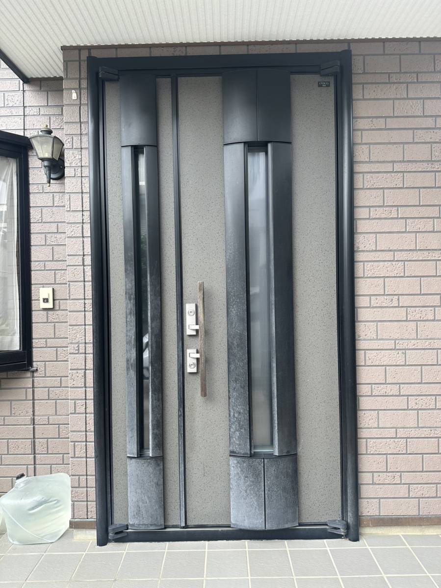 マルウチの【リシェント】玄関ドアを交換しましたの施工前の写真1