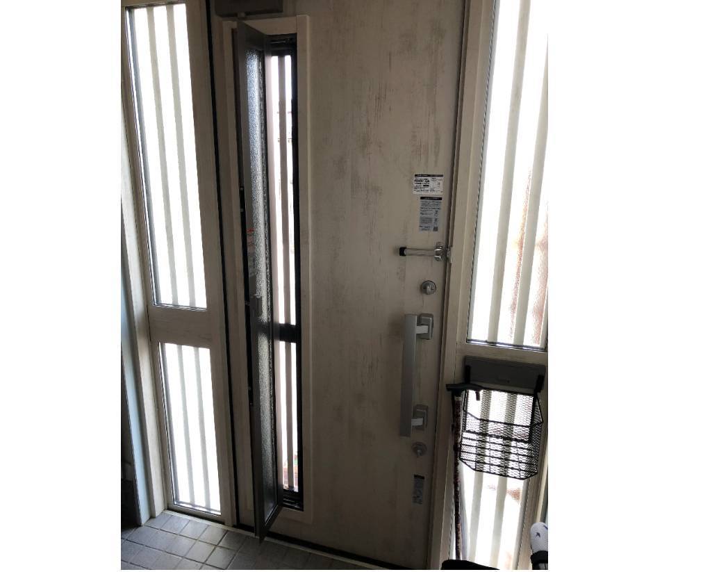 マルウチの【リシェント・玄関ドア】1日で玄関ドアリフォーム完了の施工後の写真3