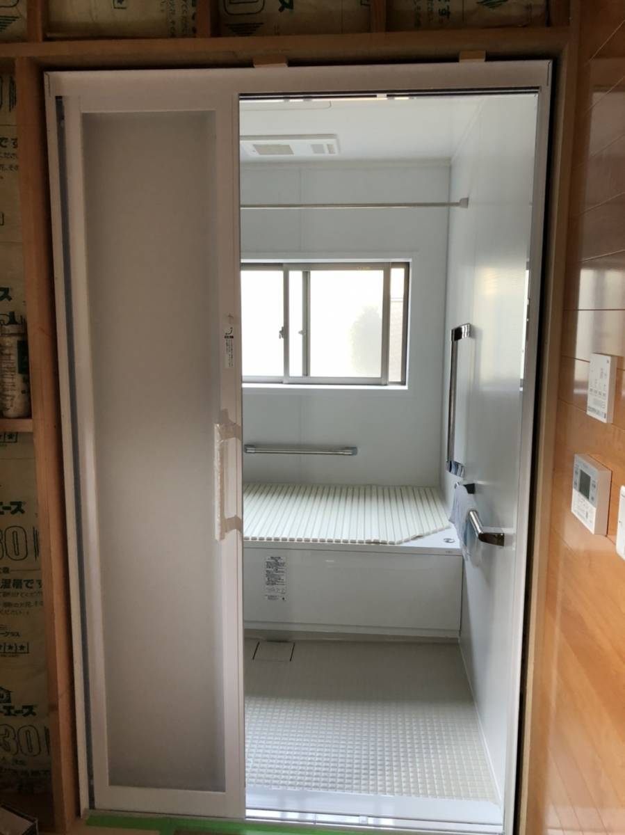 マルウチの【システムバスルーム：アライズ】バスルームをリフォームしましたの施工後の写真1