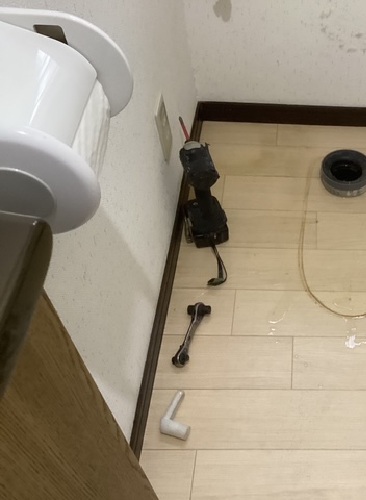 作州トーヨー住器の古くなった便器を取り換えたい!の施工事例詳細写真3